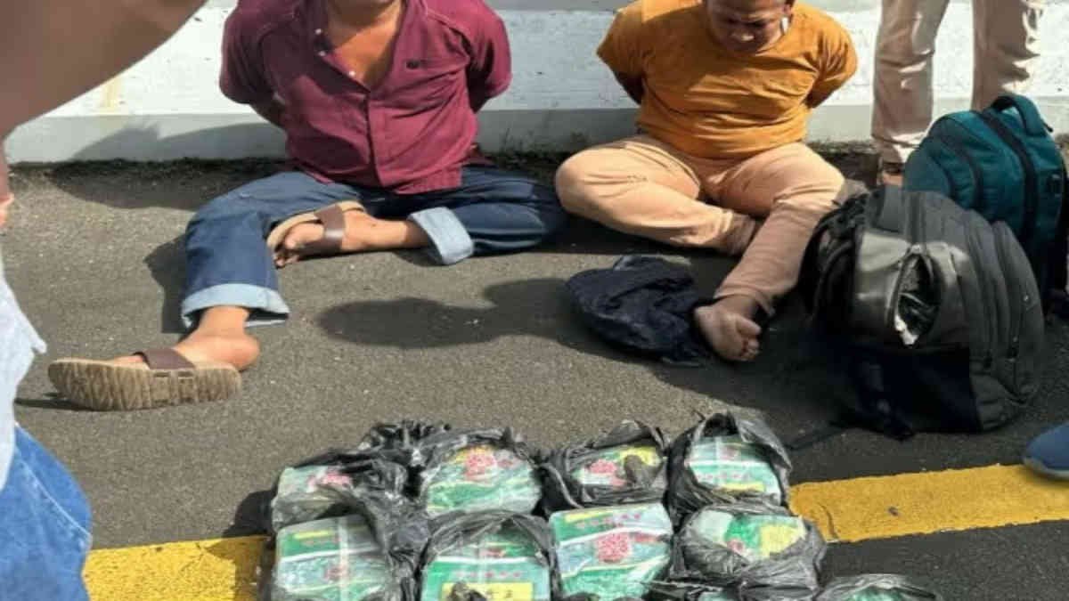 Polisi berhasil menggagalkan penyelundupan Narkoba sebera 15 Kilogram. Dua pria asal Aceh diringkus dalam penangkapan dramatis di Tol Terpeka, Mesuji, Minggu 16 Maret 2025 - foto doc ist