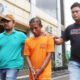 Foto: MM (47) residivis kasus pencabulan saat digiring polisi di Mapolresta Bandar Lampung, pada Sabtu 5 April 2025, (foto_dok mps)