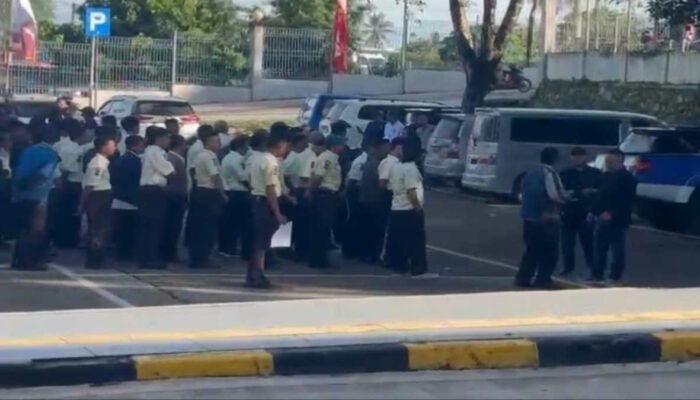 Achmad Farich Dideklarasikan Kubu Bintang Rusli Sebagai Rektor Baru Universitas Malahayati