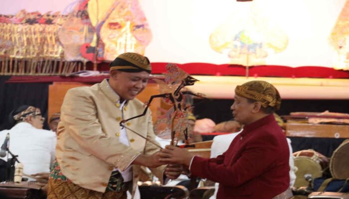 Pagelaran Wayang Kulit Milenial Peringati HUT Kota Bekasi ke-28