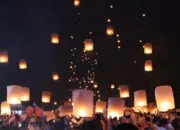 Lampion terangi langit Borobudur dipuncak perayaan Waisak 2025 - Foto doc ist