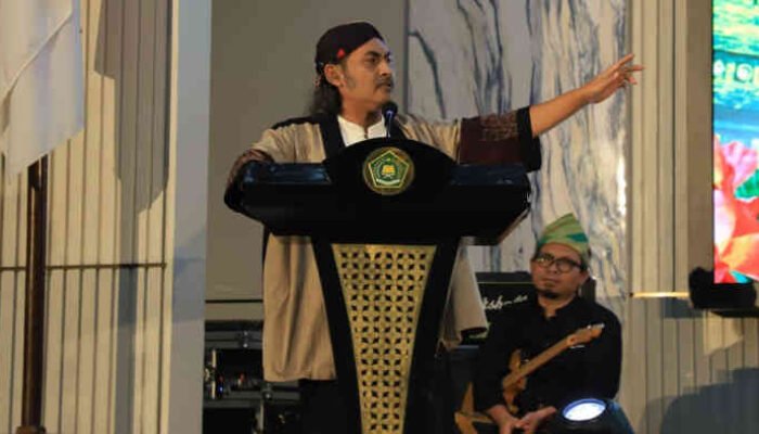 Gus Sastro Bicara Pohon Keramat, Budaya Bid’ah, dan Islam yang Ramah Lingkungan