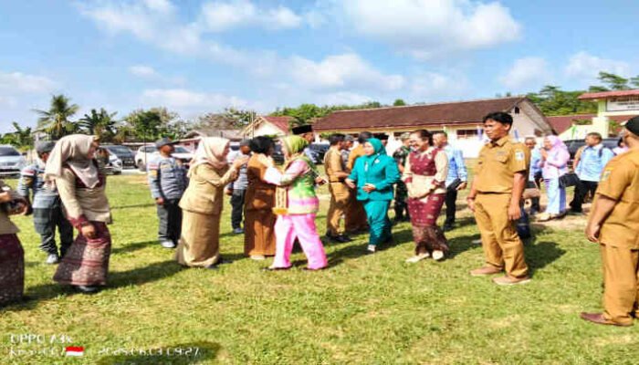 Semangat Gotong Royong Warga Gunung Mulyo dalam Lomba 10 Program Pokok PKK