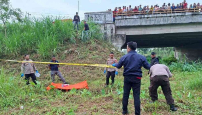 Sopir Travel Asal Lampung Utara Ditemukan Tewas di Bawah Jembatan Kotabaru, Mobil Masih Misterius