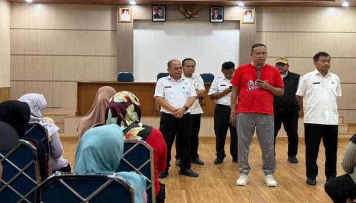 SPMB Kota Bekasi Dibuka 24 Jam, Wali Kota Siap Ganti Rugi jika Ada Kecurangan!