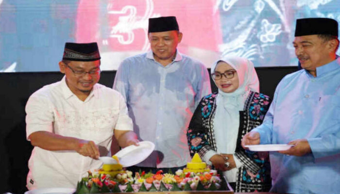 Pemerintah Kota Bekasi Gelar Tasyakuran dan Nonton Bareng di Taman Patriot