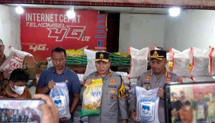 Beras Oplosan di Pekanbaru: Dari SPHP ke “Serakahnomics”, Modus Rasa Premium, Isi Bekas Cuci Kaki