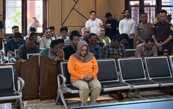Nekat Jadi Bos Narkoba di Jambi, Helen Dituntut Mati! Masih Sempat Senyum di Sidang?