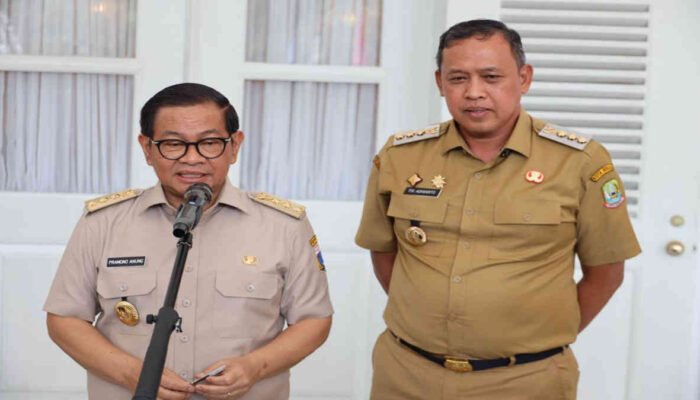 Wali Kota Bekasi dan Gubernur DKI Jakarta Bahas Transportasi, Air Bersih, hingga Masa Depan Bantar Gebang