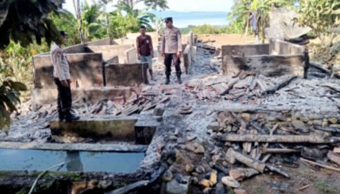 Rumah Petani Lansia di Limau Ludes Terbakar, Kerugian Capai Rp60 Juta