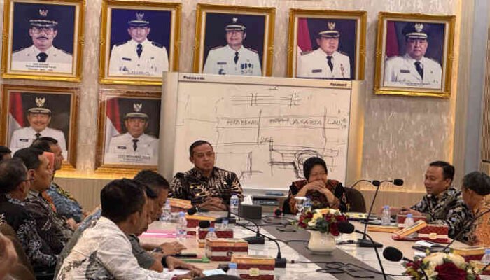 Kereta Cepat Belum Ngebut Bayar PBB, Risma Sentil Potensi PAD Bekasi yang Terlewat