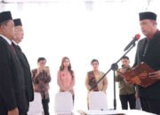 Tri Adhianto Lantik Dua Dirut BUMD Bekasi: Tegaskan Profesionalisme dan Tuntutan Kinerja Nyata