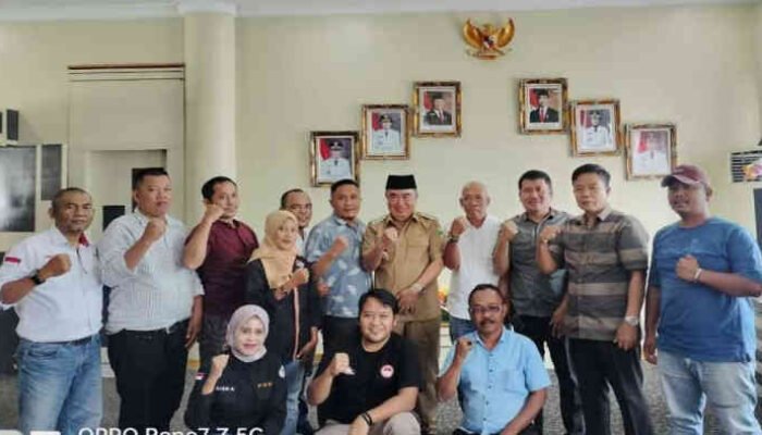 Audiensi Bupati Tanggamus, Wartawan Lokal Curhat Berharap Perhatian, Pemerintah: ‘Sabar, Lagi Dicek!’