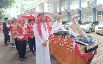 Meriahkan HUT RI ke-80, Diskominfostandi Kota Bekasi Gelar Parade Barang Bekas