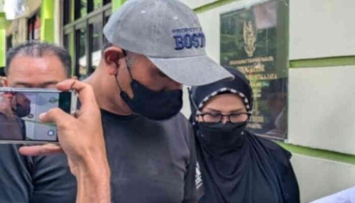 “Umi Cinta” dan Jalan Tol Surga: Rp1 Juta Langsung Sampai Pintu Gerbang?