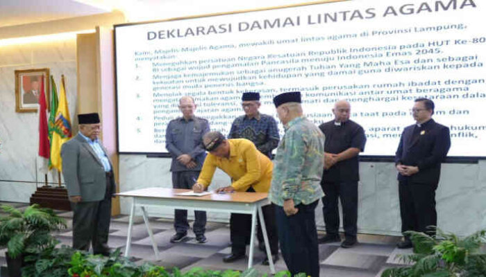 Wamenag Blak-blakan di Lampung! Ingatkan Umat Jangan Bikin Indonesia “Kebakaran SARA