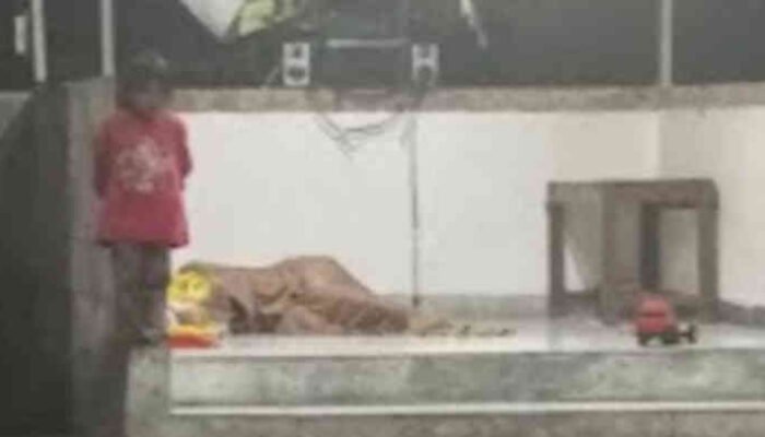 Tidur di Pos Kamling, Mimpi di Panti Asuhan: Potret Nestapa Ibu Susi di Kota Bekasi