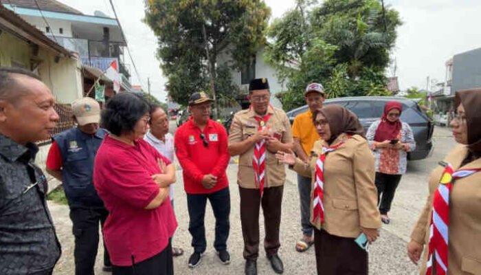 Puting Beliung Bikin Atap Terbang di Pondok Gede: Wiwiek Hargono Janji Perbaikan Kilat Sebelum Hujan Nyusul