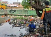 DLH Bekasi “Kebanjiran Aduan Sampah”