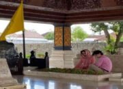55 Tahun Kemudian, Kartika Sari Dewi Soekarno Akhirnya Berziarah ke Makam Bung Karno