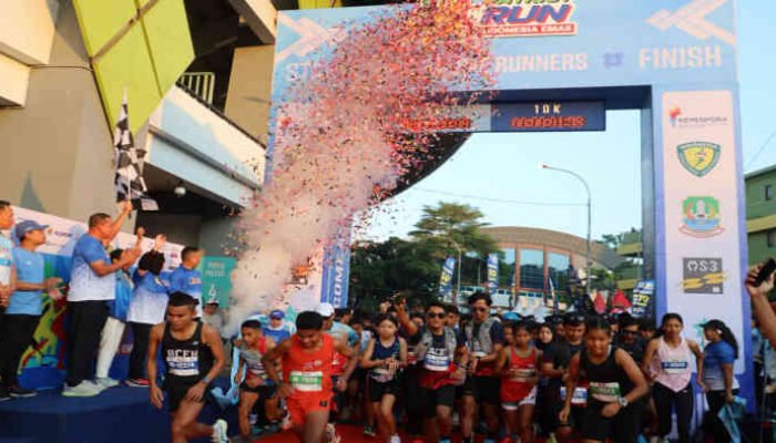 Dari Lari Sampai Belanja: Wali Kota Bekasi “Maraton” Buka Tiga Event di CFD Ahmad Yani