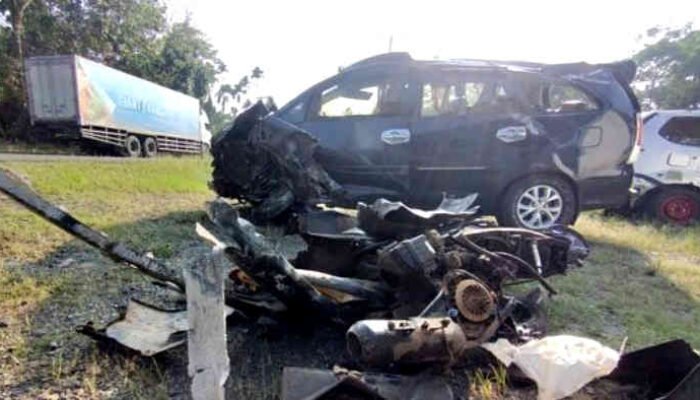 Kecelakaan Maut Innova vs Motor di Lampung Timur, Ibu dan Anak Tewas, Pengendara Motor Kritis