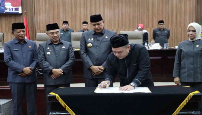 Raperda Perubahan PAD dan APBD 2025 Kota Bekasi, Disetujui