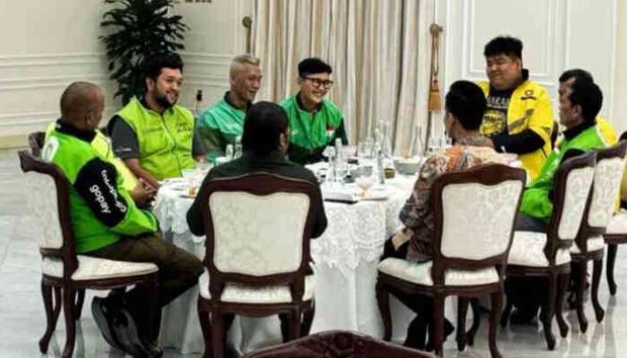 Pertemuan Gibran dan Ojol, Dari Serap Aspirasi Jadi Fashion Show?