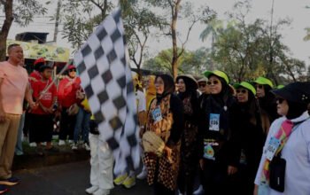Wali dan Wakil Wali Kota Bekasi Nyanyi Bareng Anak Down Syndrome, CFD Jadi Panggung Bahagia di Plaza Patriot