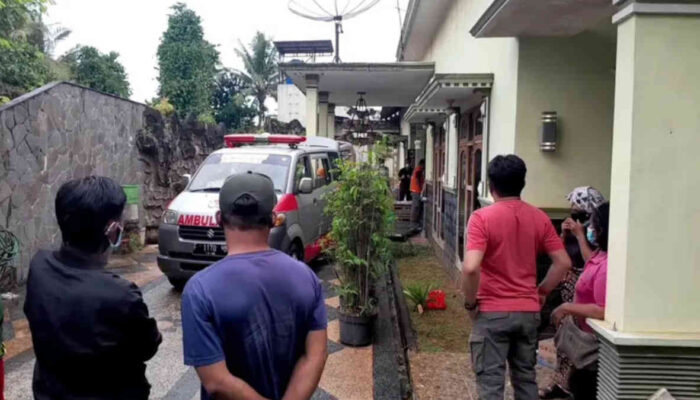 Guru Privat Ditemukan Membusuk Tanpa Busana di Karang Anyar, Pintu Rumah Terkunci