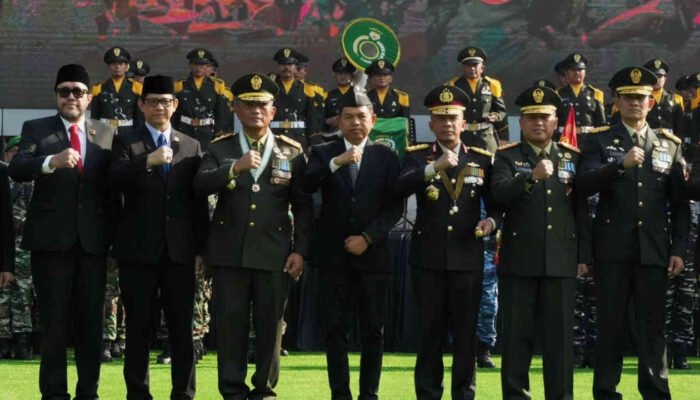 HUT ke-80: Keutuhan Negara Terjaga Saat TNI Bersatu dengan Rakyat