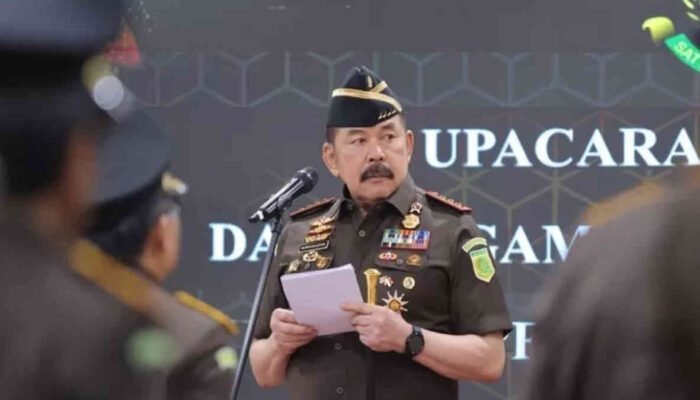 Jaksa Agung pimpin pelantikan 17 Kajati dan 20 Pejabat Eselon II Kejaksaan Agung