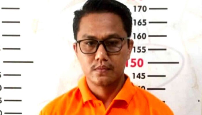 Ketua Bawaslu Mesuji Ditahan: Sibuk Awasi Pilkada, Lupa Awasi Uang Hibah Sendiri