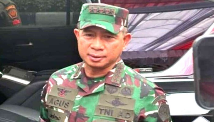 Panglima TNI Rotasi Sejumlah Jabatan Strategis: Dari Pangdam hingga Kadispenad