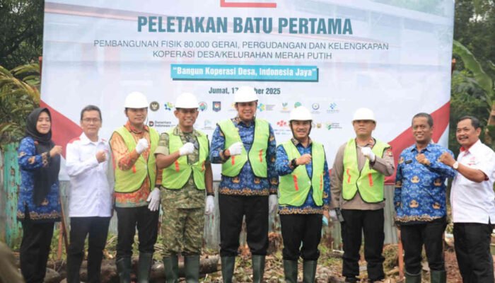 Wali Kota Bekasi Letakkan Batu Pertama Gerai Koperasi Desa di Rawalumbu