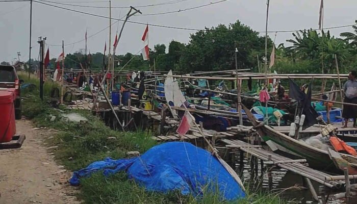 Nelayan Labuhan Ratu: Jadi Anak Tiri di Negeri Seribu Janji