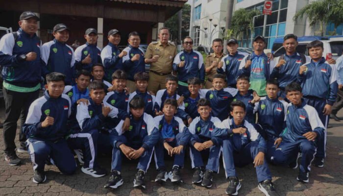 Tri Adhianto Lepas Tim Tajimalela Berlaga di Turnamen Internasional Singa Cup U-14 Singapura