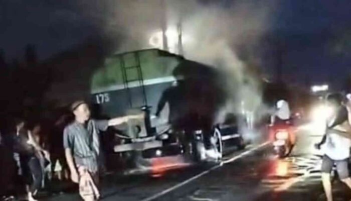 Api Nyaris Menyambar Tangki CPO, Warga dan Petugas Cegah Ledakan di Jalinbar Tanggamus