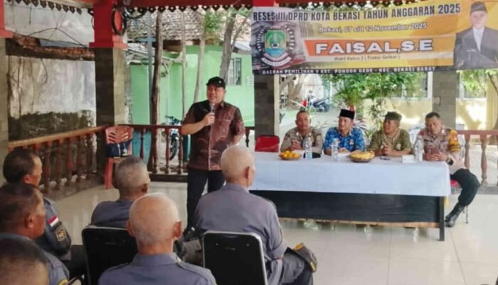 Linmas Bekasi Jaga di Bawah Pohon: Wakil Ketua DPRD Heran, APBD ke Mana?