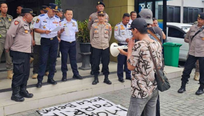 Fopera Gerebek Dishub Bekasi: Tuduh Ada “Mafia Parkir”, Pungli Harian Rp800 Ribu per Pejabat