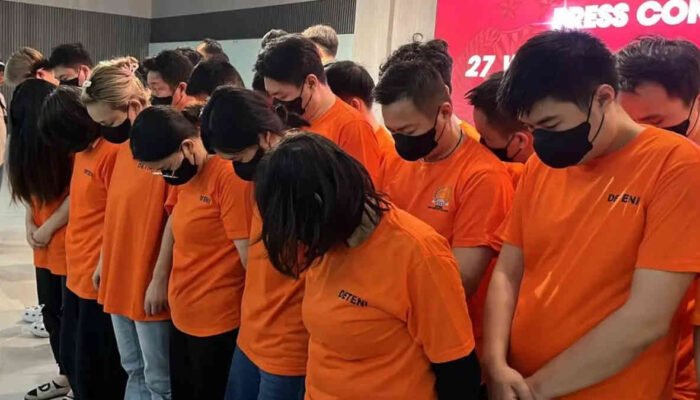 Polisi Bongkar Sindikat Penipuan Lintas Negara: 27 WN China Beraksi dari Lampung