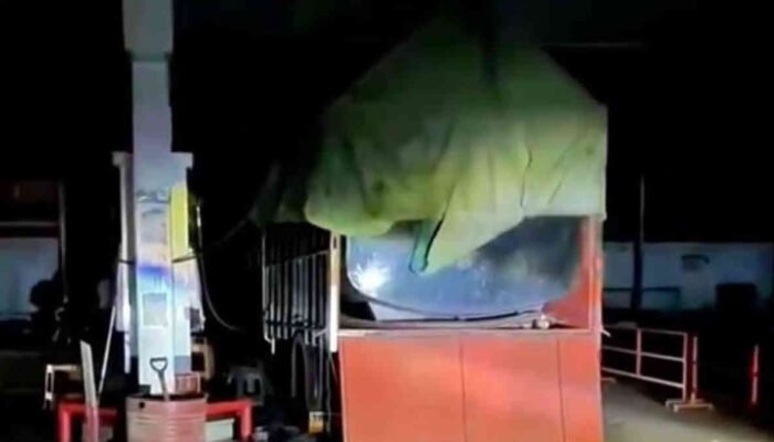 Driver Minta SPBU Srimenanti Ditutup dan Oknum Dicopot: ‘Solar Habis, Karena Dimainkan Tiap Malam?’