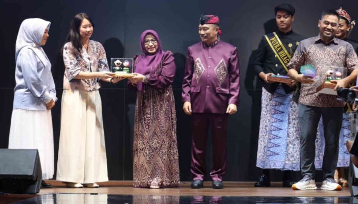 Wakil Wali Kota Buka Bekasi City Fashion Movement 2025, Saat Kota Macet, Fesyen Tetap Melaju