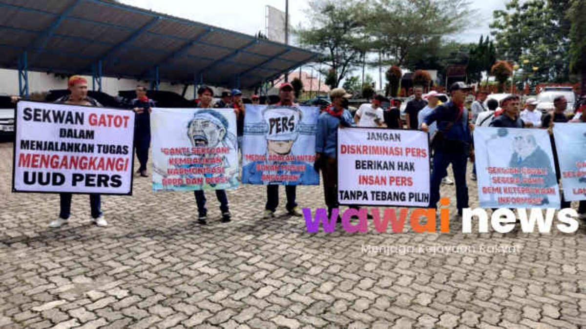 Aspirasi Dibenturkan Tembok Kekuasaan, Insan Pers di Lampung Tengah Guncang DPRD dan Pemkab