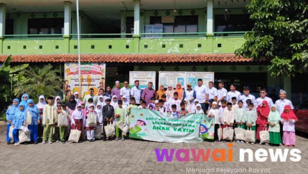 Guru PJOK Pondok Melati Turun Tangan: Dari Lapangan Olahraga ke Lapangan Kemanusiaan