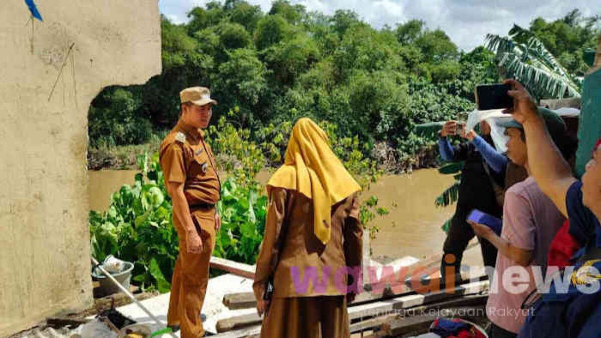 Kali Bekasi Mengamuk, Rumah Warga Hanyut Saat Negara Masih Mengalirkan Wacana