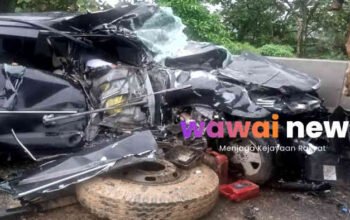 Innova Pemda Bekasi Ringsek di Cipularang, Hujan Deras Jadi Saksi