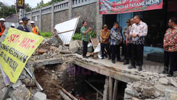 Jalan Ambles Jadi Alarm Kota, Wali Kota Bekasi Turun Langsung ke Cikunir