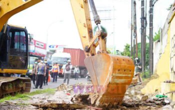 Flyover Bulak Kapal Digeber, 9 Bangunan Dibongkar