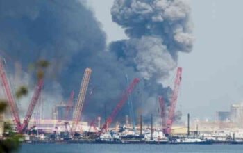 Teluk Arab Membara! Rudal Hujani Pangkalan AS, Trump Ancam “Ratakan” Iran